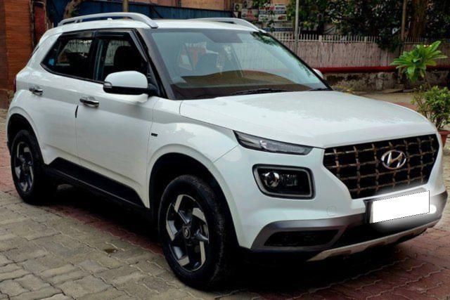 Hyundai Venue SX Plus Turbo DCT Second-hand 2021 Hyundai Venue SX Plus Turbo DCT for sale in New Delhi