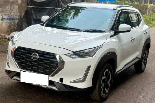 Second-hand 2022 Nissan Magnite XV Executive for sale in Surat