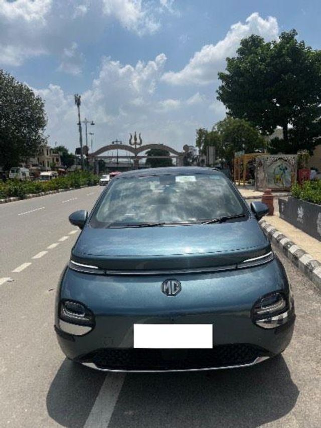 Second-hand 2025 MG Windsor EV Essence for sale in Lucknow