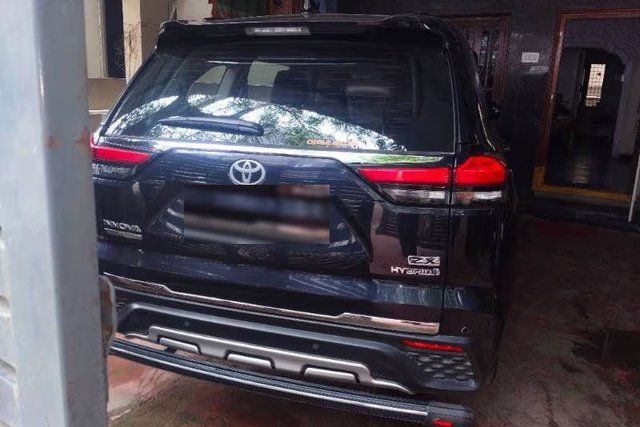 Toyota Innova Hycross ZX(O) Hybrid Second-hand 2025 Toyota Innova Hycross ZX(O) Hybrid for sale in Secunderabad