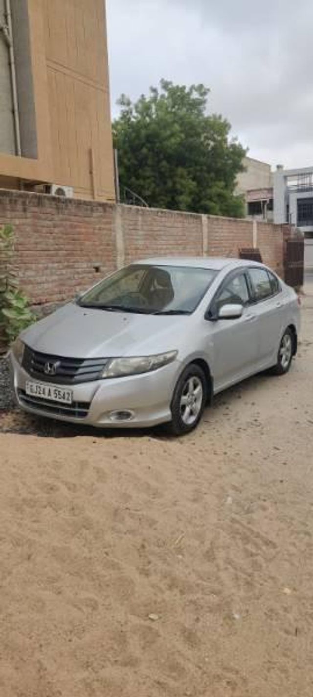 Honda City 1.5 V MT Second-hand 2010 Honda City 1.5 V MT for sale in Mehsana