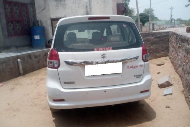 Maruti Suzuki Ertiga SHVS VDI Second-hand 2015 Maruti Suzuki Ertiga SHVS VDI for sale in Surat