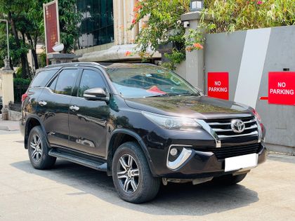 34 Used Toyota Fortuner in Navi Mumbai