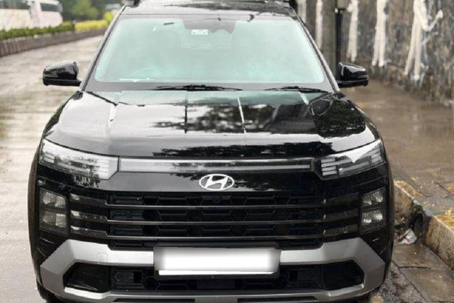 Second-hand 2025 Hyundai Alcazar Signature 6Str DCT for sale in Mumbai