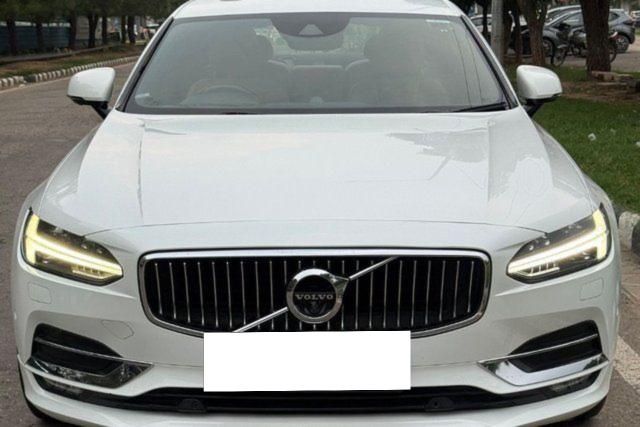 Volvo S90 D4 Inscription BSIV Second-hand 2017 Volvo S90 D4 Inscription BSIV for sale in Mohali