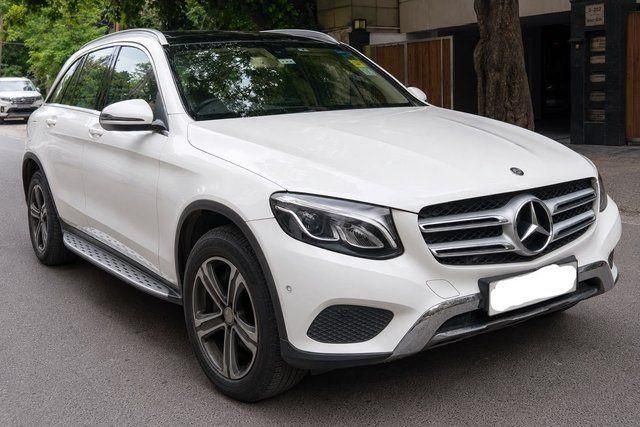 Second-hand 2017 Mercedes-Benz GLC Progressive 300 for sale in New Delhi