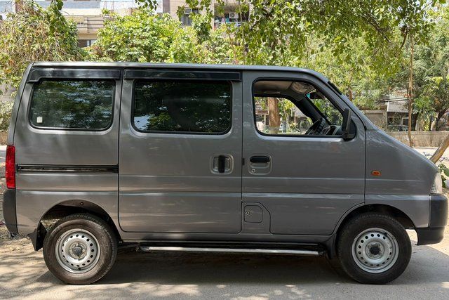 Second-hand 2024 Maruti Suzuki Eeco 5 Seater AC for sale in New Delhi