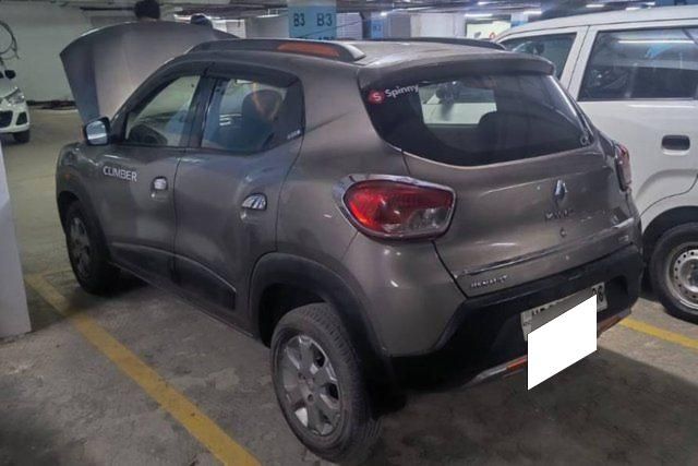 Renault KWID 1.0 RXT Second-hand 2018 Renault KWID 1.0 RXT for sale in New Delhi