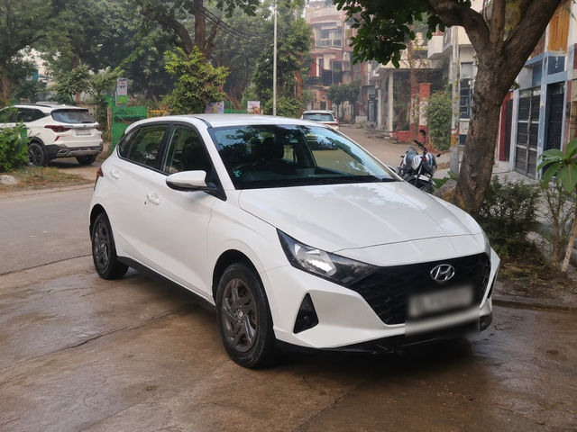 Hyundai i20 Sportz Diesel Second-hand 2022 Hyundai i20 Sportz Diesel for sale in Ghaziabad