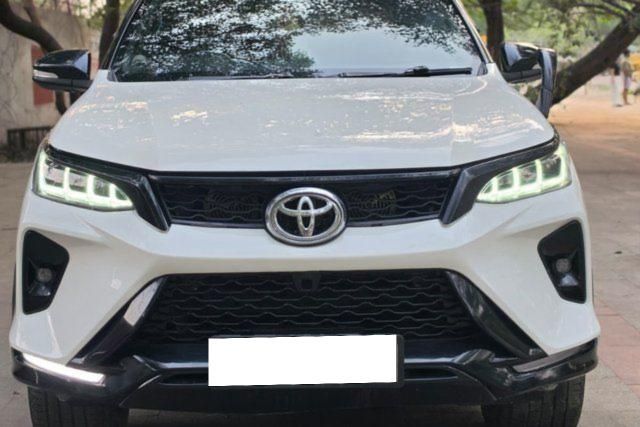 Second-hand 2017 Toyota Fortuner 2.7 2WD MT BSIV for sale in New Delhi