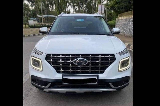 Second-hand 2020 Hyundai Venue SX Plus Turbo DCT for sale in Mumbai
