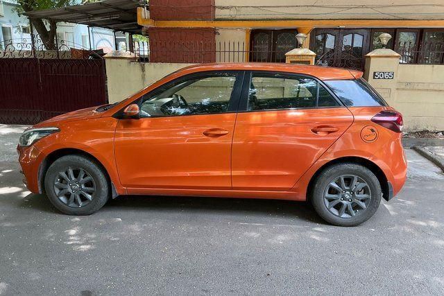 Second-hand 2018 Hyundai i20 Petrol CVT Asta for sale in Chennai
