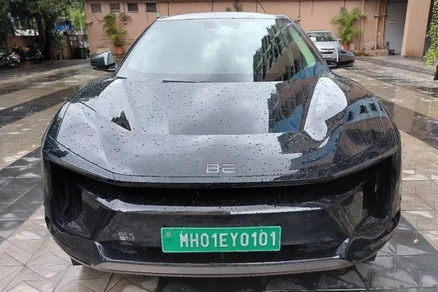 Second-hand 2025 Mahindra BE 6 Pack Two 79kwh 11.2kw Charger for sale in Mumbai