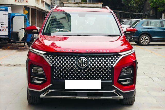 Second-hand 2023 MG Hector Plus Sharp Pro CVT 7 Str 2023-2025 for sale in Ahmedabad