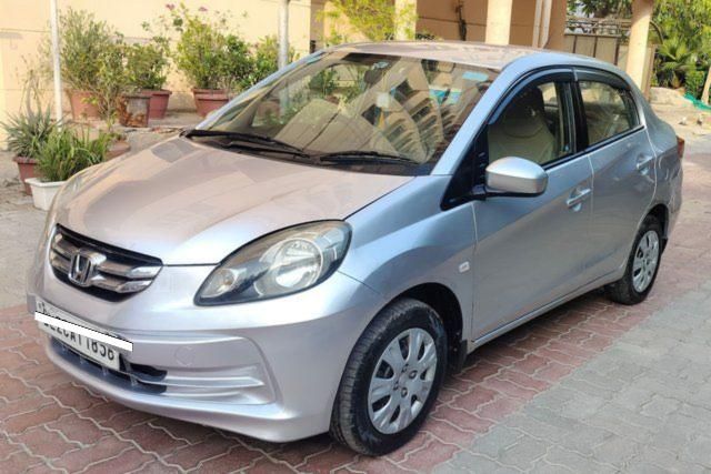 Second-hand 2014 Honda Amaze S i-Vtech for sale in New Delhi