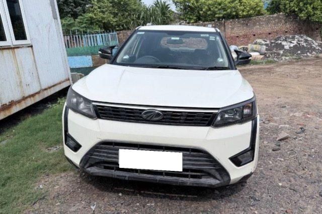 Second-hand 2022 Mahindra XUV300 W4 Diesel BSVI for sale in New Delhi