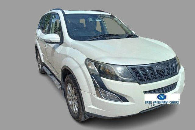 Second-hand 2015 Mahindra XUV500 R W10 FWD for sale in Coimbatore