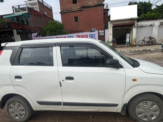 Second-hand 2022 Maruti Suzuki Wagon R CNG LXI Opt for sale in Kanpur