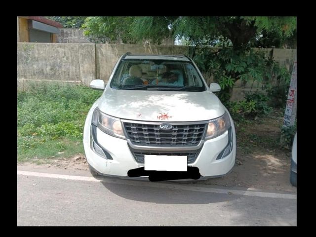 Second-hand 2016 Mahindra XUV500 W10 AWD for sale in Alwar