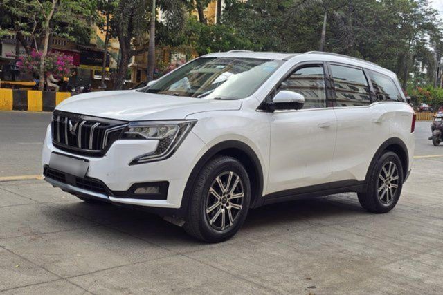Second-hand 2022 Mahindra XUV700 AX7 Diesel AT BSVI for sale in Mumbai