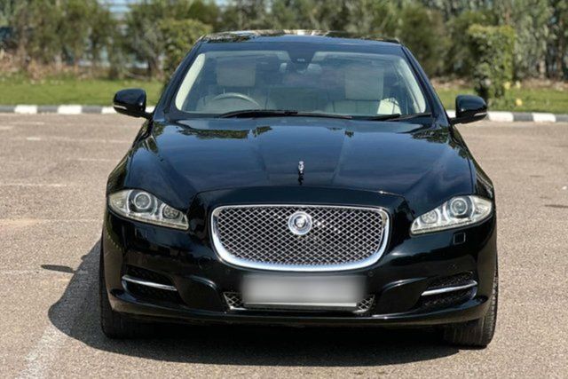 Jaguar XJ 5.0 L V8 Supercharged Second-hand 2011 Jaguar XJ 5.0 L V8 Supercharged for sale in Chandigarh