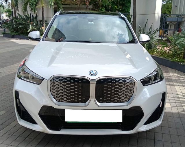 BMW iX1 LWB Second-hand 2025 BMW iX1 LWB for sale in Bangalore