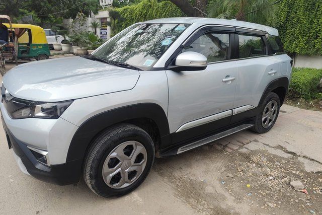 Maruti Suzuki Brezza Lxi Second-hand 2024 Maruti Suzuki Brezza Lxi for sale in New Delhi
