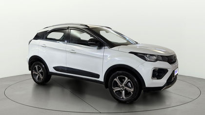 Used XZ Plus DualTone Roof