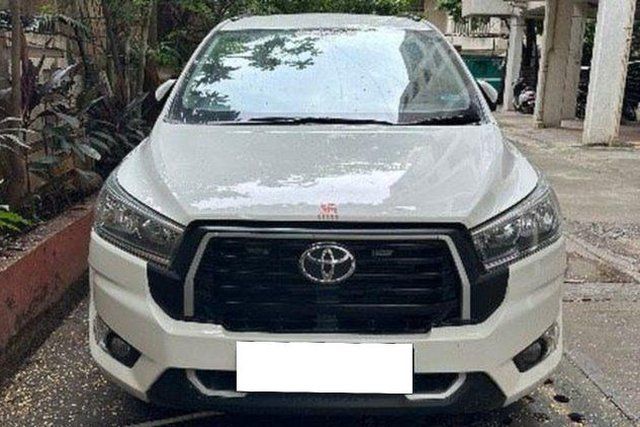 Toyota Innova Crysta 2.4 GX 8Str Second-hand 2024 Toyota Innova Crysta 2.4 GX 8Str for sale in Pune
