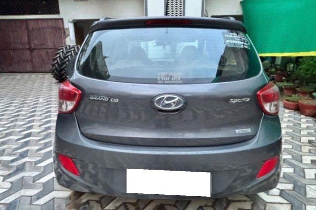 Second-hand 2016 Hyundai Grand i10 CRDi Sportz for sale in Raebareli