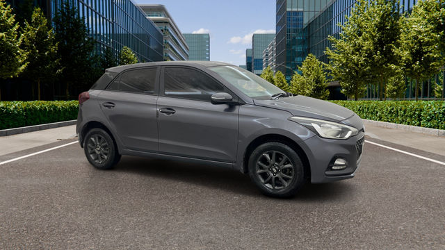 Second-hand 2020 Hyundai i20 Sportz Plus for sale in Pune