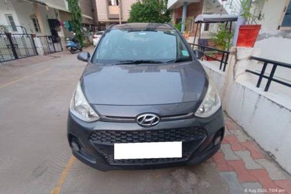 120 Used Hyundai Grand i10 in Sanand