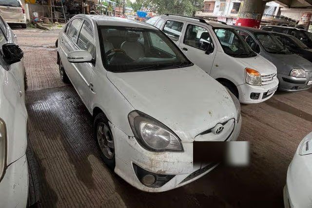 Hyundai Verna 1.6 SX Second-hand 2011 Hyundai Verna 1.6 SX for sale in Indore