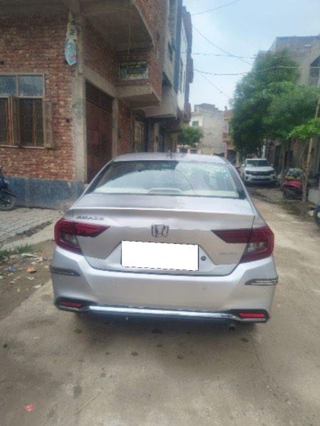 Honda Amaze 2nd Gen S Diesel Second-hand 2022 Honda Amaze 2nd Gen S Diesel for sale in Noida