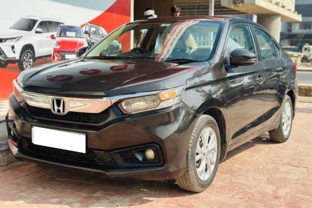 Second-hand 2019 Honda Amaze VX CVT Petrol BSIV for sale in Ahmedabad
