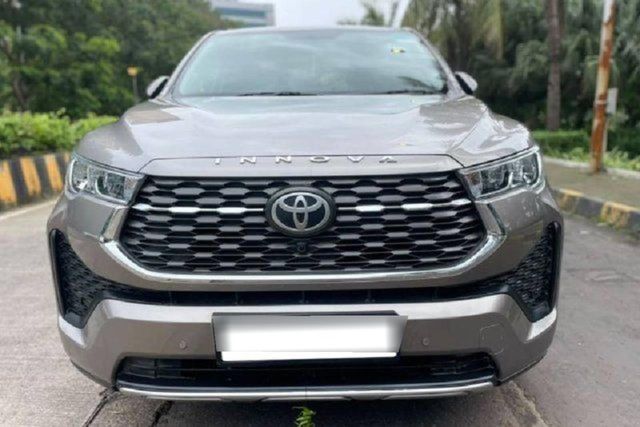 Second-hand 2023 Toyota Innova Hycross VX 7STR Hybrid for sale in Mumbai