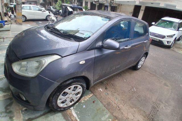 Hyundai Grand i10 Magna Second-hand 2013 Hyundai Grand i10 Magna for sale in New Delhi