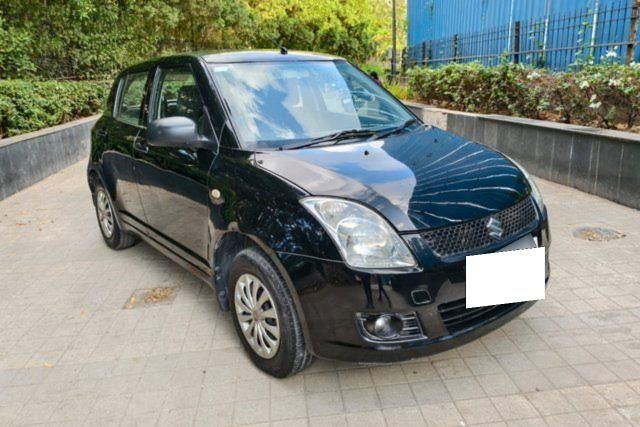 Second-hand 2011 Maruti Suzuki Swift VXI for sale in Mumbai
