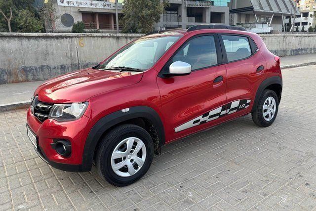 Second-hand 2017 Renault KWID 1.0 RXT Optional AT 2016-2019 for sale in Ahmedabad