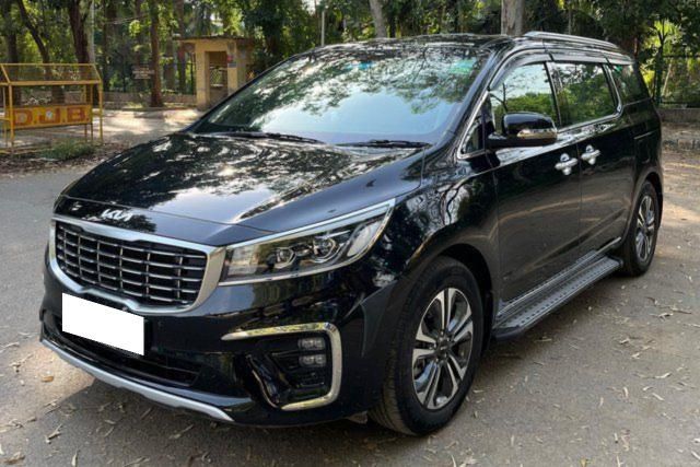 Kia Carnival Limousine Plus Second-hand 2022 Kia Carnival Limousine Plus for sale in New Delhi