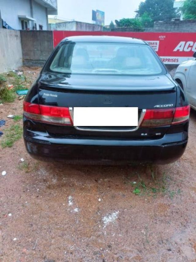 Honda New Accord VTi-L MT Second-hand 2006 Honda New Accord VTi-L MT for sale in Ranga reddy