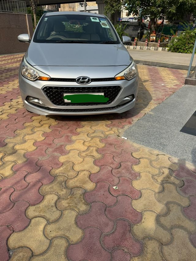 Hyundai i20 Magna 1.2 Second-hand 2016 Hyundai i20 Magna 1.2 for sale in New Delhi