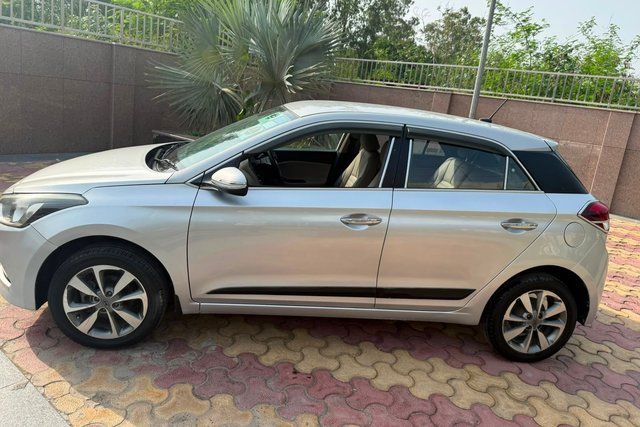 Second-hand 2015 Hyundai Creta 1.6 VTVT SX Plus for sale in New Delhi