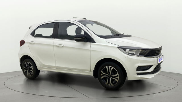 Second-hand 2023 Tata Tiago XT CNG for sale in Ahmedabad