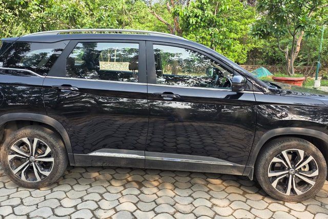 MG Hector Plus Savvy Pro CVT 2023-2025 Second-hand 2024 MG Hector Plus Savvy Pro CVT 2023-2025 for sale in New Delhi