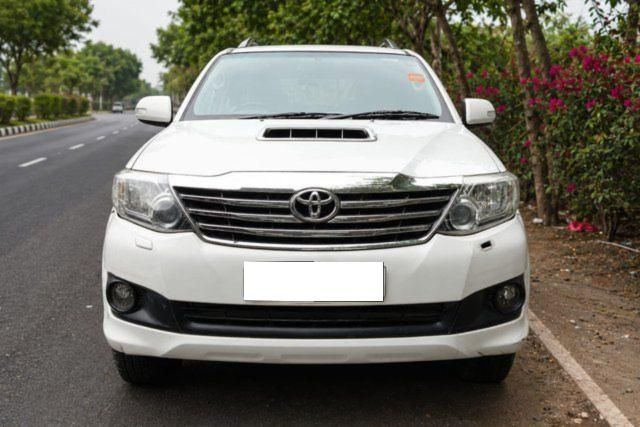 Second-hand 2013 Toyota Fortuner 4x2 4 Speed AT for sale in Mumbai