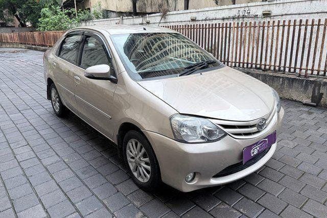 Second-hand 2013 Toyota Etios V for sale in Thane