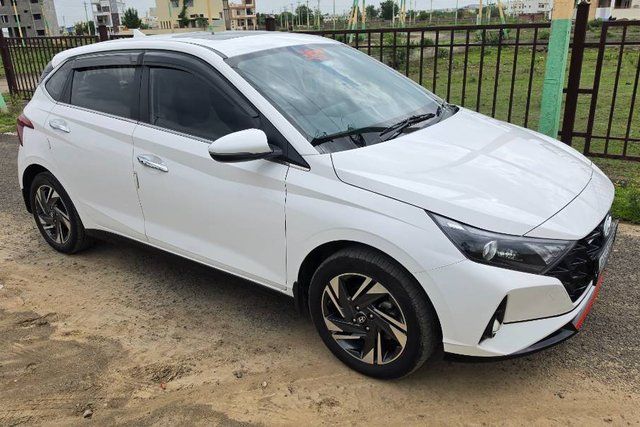 Hyundai i20 Asta Second-hand 2023 Hyundai i20 Asta for sale in Gulbarga