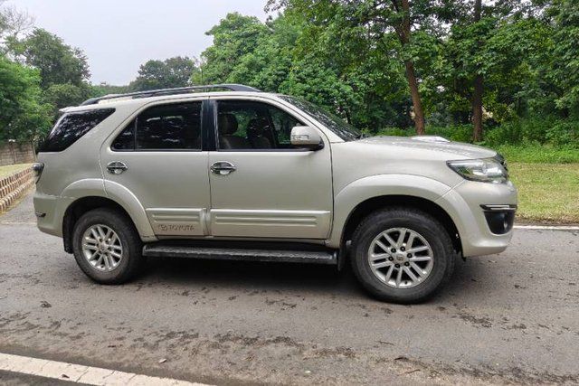Toyota Fortuner 4x2 Manual Second-hand 2014 Toyota Fortuner 4x2 Manual for sale in Jamshedpur