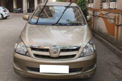 Used 2.5 G (Diesel) 7 Seater BS III